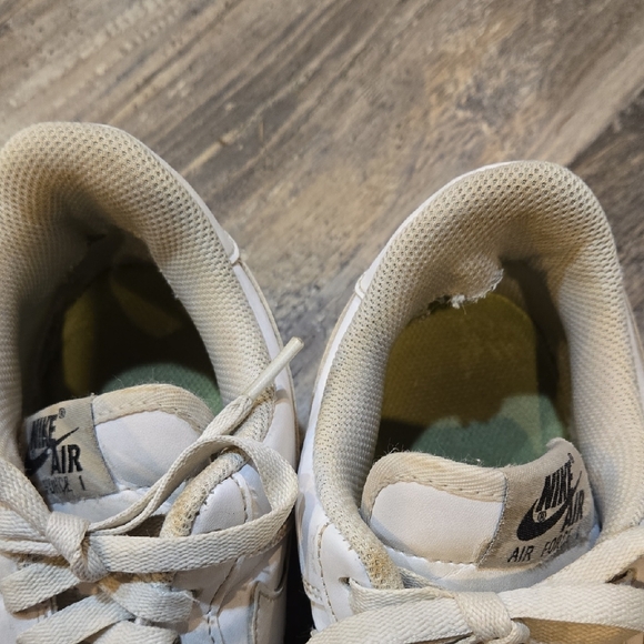 Nike Air Force 1 Men's Cream Sneakers - Picture 5 of 6